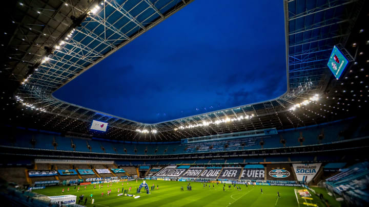 Romildo Bolzan destacou que o Grêmio não vai abrir mão de mandar seus jogos na Arena. 