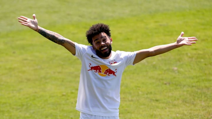 Claudinho é um dos destaques do Brasileirão 2020. 
