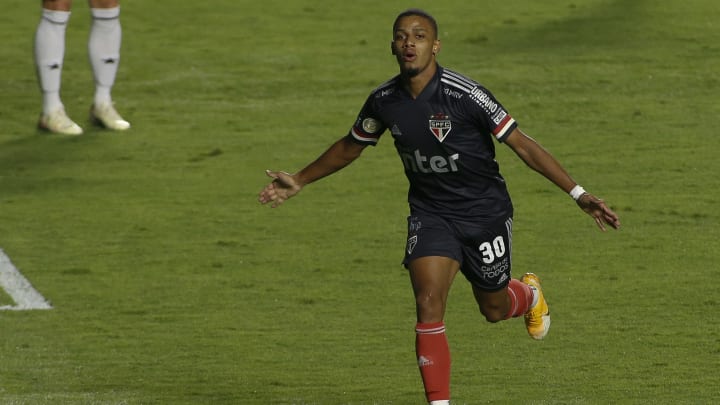 Destaque do São Paulo, Brenner elogia Fernando Diniz e agradece ‘atenção’ do treinador: “Acreditou em mim”. 