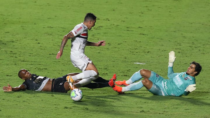 2020 Brasileirao Series A: Sao Paulo v Ceara Play Behind Closed Doors Amidst the Coronavirus (COVID 2020 Brasileirao Series A: Sao Paulo v Ceara Play Behind Closed Doors Amidst the Coronavirus (COVID