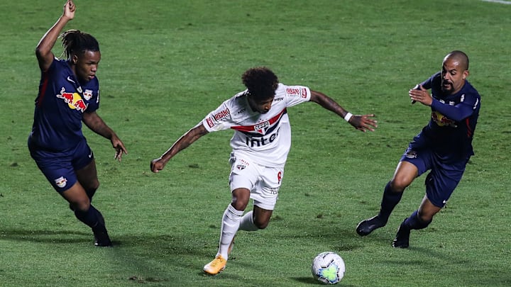 São Paulo acumula quase R$ 50 milhões em dívidas somente com três atletas; entenda as pendências