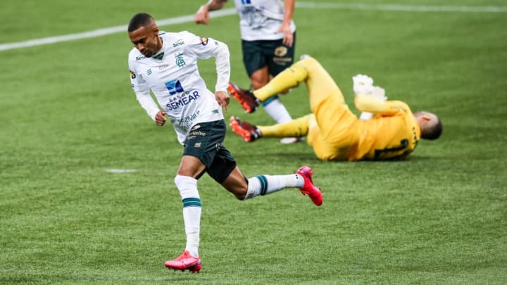 Ademir foi um dos destaques do Coelho na última temporada.