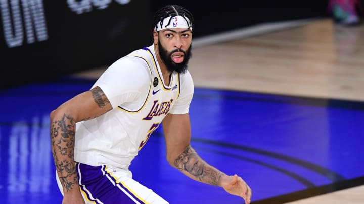 Davis continuará su carrera en los Lakers y podría estar en el equipo hasta 2024