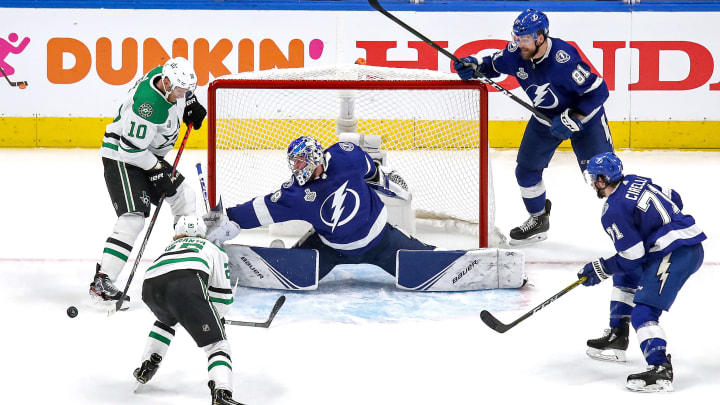 Stars vs Lightning NHL Stanley Cup Game 2 odds, prediction, picks, spread, and betting lines.