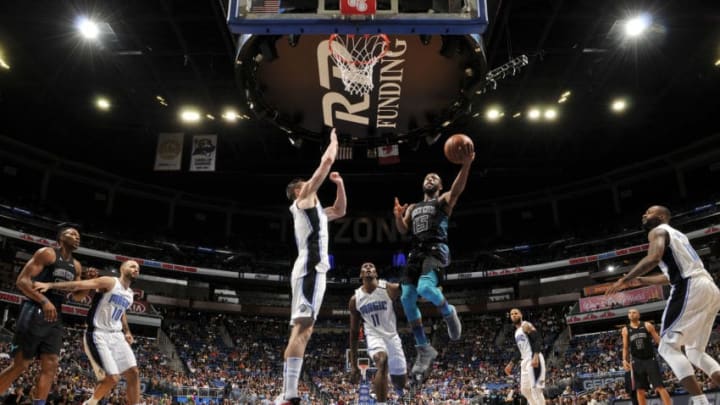 ORLANDO, FL - FEBRUARY 14: Kemba Walker #15 of the Charlotte Hornets shoots the ball against the Orlando Magic on February 14, 2018 at Amway Center in Orlando, Florida. NOTE TO USER: User expressly acknowledges and agrees that, by downloading and or using this photograph, User is consenting to the terms and conditions of the Getty Images License Agreement. Mandatory Copyright Notice: Copyright 2018 NBAE (Photo by Fernando Medina/NBAE via Getty Images)