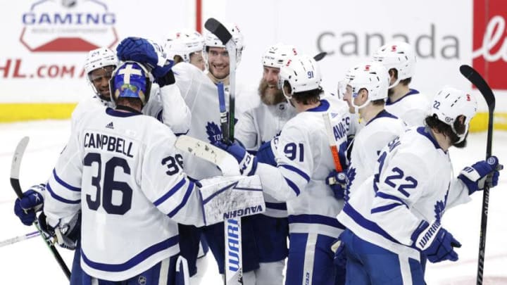 Toronto Maple Leafs players celebrate their overtime win over the Winnipeg Jets. (James Carey Lauder-USA TODAY Sports)