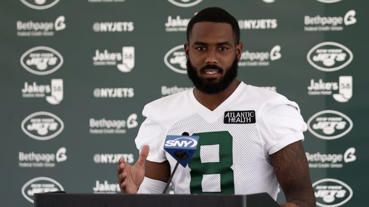 FLORHAM PARK, NEW JERSEY – JULY 30: Elijah Moore #8 of the New York Jets speaks with the media at Atlantic Health Jets Training Center on July 30, 2021 in Florham Park, New Jersey. (Photo by Adam Hunger/Getty Images)