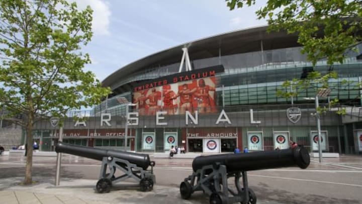 By Ronnie Macdonald (Flickr: Arsenal Stadium - The Emirates 2) [CC BY 2.0 (http://creativecommons.org/licenses/by/2.0)], via Wikimedia Commons