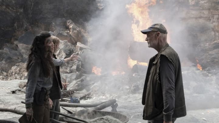 Danay Garcia as Luciana, Austin Amelio as Dwight, Matt Frewer as Logan - Fear the Walking Dead _ Season 5, Episode 13 - Photo Credit: Van Redin/AMC