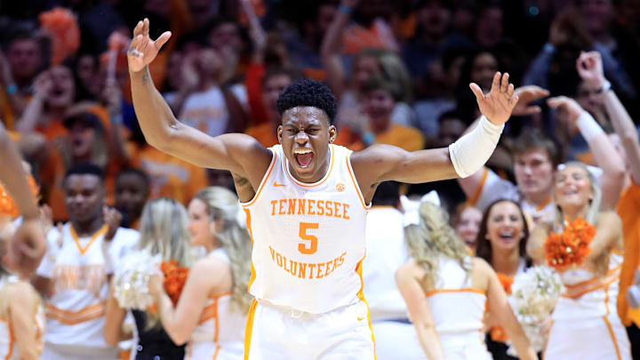 KNOXVILLE, TENNESSEE – MARCH 02: Admiral Schofield #5 of the Tennessee Volunteers celebrates in the game against the Kentucky Wildcats at Thompson-Boling Arena on March 02, 2019 in Knoxville, Tennessee. (Photo by Andy Lyons/Getty Images)