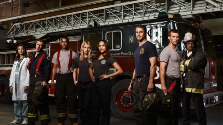 CHICAGO FIRE -- Season: Pilot -- Pictured: (l-r) Teri Reeves as Hallie, David Eigenberg as Christopher Hermann, Charlie Barnett as Peter Mills, Lauren German as Leslie Shay, Monica Raymund as Gabriella Dawson, Taylor Kinney as Kelly Severide, Jesse Spencer as Matthew Casey, Eamonn Walker as Battalion Chief Wallace Boden -- (Photo by: Sandro/NBC)