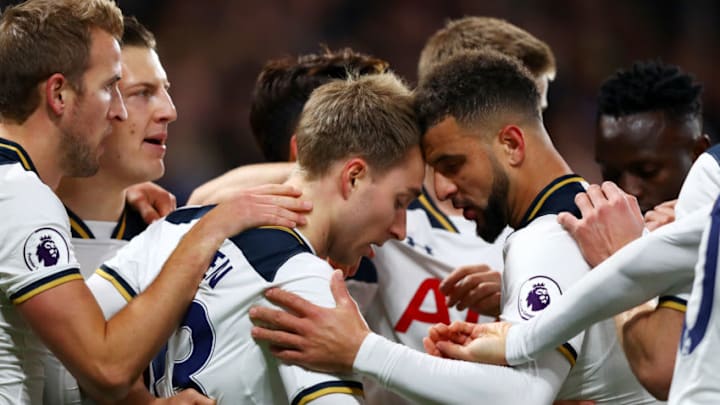 LONDON, ENGLAND - NOVEMBER 26: Christian Eriksen (C) of Tottenham Hotspur celebrates scoring the opening goal with his team mates during the Premier League match between Chelsea and Tottenham Hotspur at Stamford Bridge on November 26, 2016 in London, England. (Photo by Clive Rose/Getty Images) LONDON, ENGLAND - NOVEMBER 26: Christian Eriksen (C) of Tottenham Hotspur celebrates scoring the opening goal with his team mates during the Premier League match between Chelsea and Tottenham Hotspur at Stamford Bridge on November 26, 2016 in London, England. (Photo by Clive Rose/Getty Images)