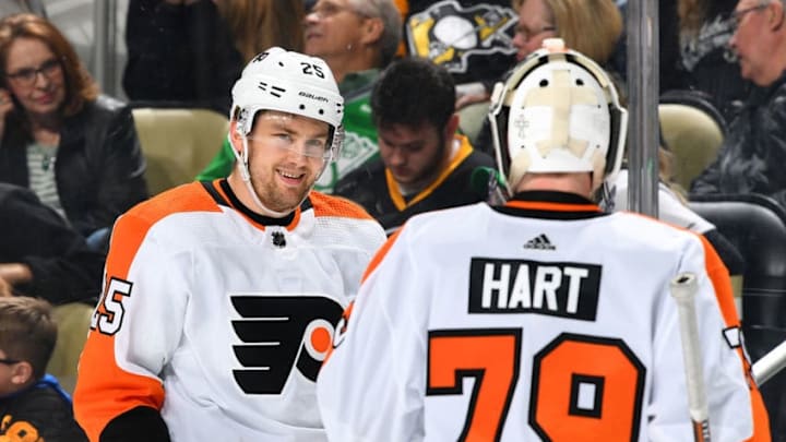 PITTSBURGH, PA - MARCH 17: James van Riemsdyk #25 of the Philadelphia Flyers celebrates his goal with Carter Hart #79 during the third period against the Pittsburgh Penguins at PPG Paints Arena on March 17, 2019 in Pittsburgh, Pennsylvania. (Photo by Joe Sargent/NHLI via Getty Images)