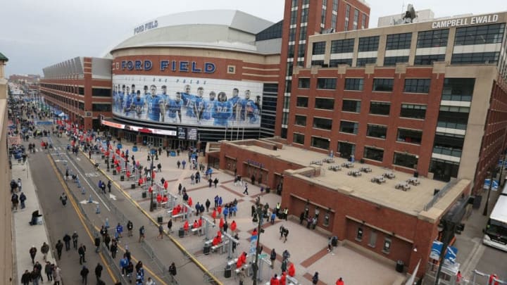 DETROIT, MI - NOVEMBER 23: Detroit Lions fans arrive at the stadium before the start of the Detroit Lions and Minnesota Vikings NFL game at Ford Field on November 23, 2017 in Detroit, Michigan. (Photo by Dave Reginek/Getty Images)