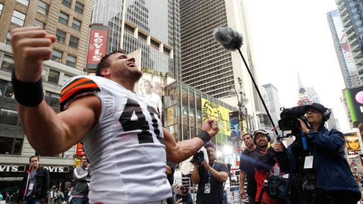 NEW YORK - APRIL 28: Peyton Hillis #40 of the Cleveland Browns participates in a photo shoot for the cover of EA Sports Madden NFL 12 on April 28, 2011 in Time Square, New York City (Photo by Mike Stobe/Getty Images for EA Sports)