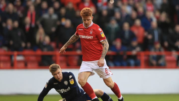 NOTTINGHAM, ENGLAND - JANUARY 01: Jack Colback of Nottingham Forest beats Bailey Peacock-Farrell of Leeds United to score goal during the Sky Bet Championship match between Nottingham Forest and Leeds United at City Ground on January 01, 2019 in Nottingham, England. (Photo by Matthew Lewis/Getty Images)