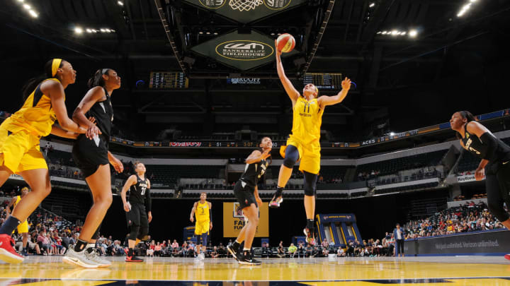 INDIANAPOLIS, IN – JUNE 12: Forward Natalie Achonwa #11 of the Indiana Fever drives to the basket during the game against the Las Vegas Aces on June 12, 2018 at Bankers Life Fieldhouse in Indianapolis, Indiana. NOTE TO USER: User expressly acknowledges and agrees that, by downloading and or using this Photograph, user is consenting to the terms and conditions of the Getty Images License Agreement. Mandatory Copyright Notice: Copyright 2018 NBAE (Photo by Ron Hoskins/NBAE via Getty Images)