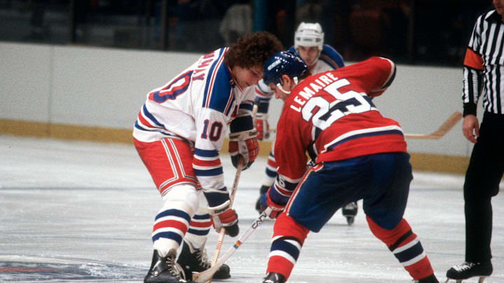 NEW YORK – CIRCA 1979: Jacques Lemaire #25 of the Montreal Canadiens (Photo by Focus on Sport/Getty Images)