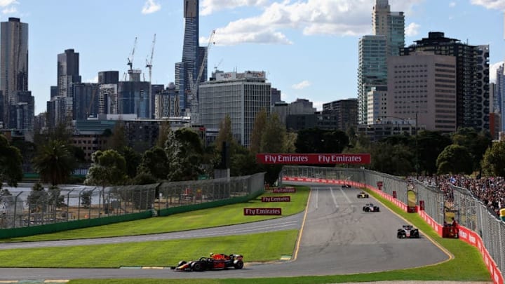 MELBOURNE, AUSTRALIA - MARCH 25: Max Verstappen of the Netherlands driving the (33) Aston Martin Red Bull Racing RB14 TAG Heuer on track during the Australian Formula One Grand Prix at Albert Park on March 25, 2018 in Melbourne, Australia. (Photo by Charles Coates/Getty Images)