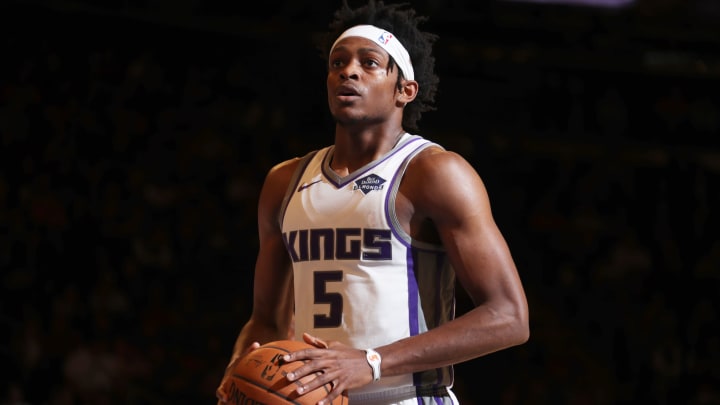 NEW YORK, NY – NOVEMBER 3: De’Aaron Fox #5 of the Sacramento Kings shoots a free-throw during a game against the New York Knicks on November 3, 2019 at Madison Square Garden in New York City, New York. NOTE TO USER: User expressly acknowledges and agrees that, by downloading and or using this photograph, User is consenting to the terms and conditions of the Getty Images License Agreement. Mandatory Copyright Notice: Copyright 2019 NBAE (Photo by Nathaniel S. Butler/NBAE via Getty Images)