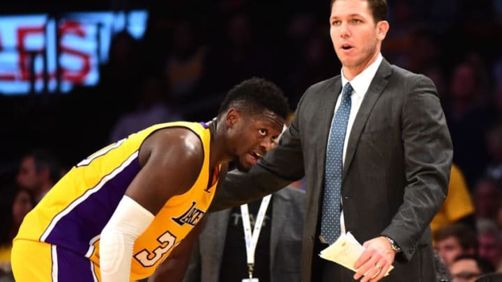 LOS ANGELES, CA - DECEMBER 05: Head Coach Luke Walton of the Los Angeles Lakers talks with Julius Randle (Photo by Harry How/Getty Images)