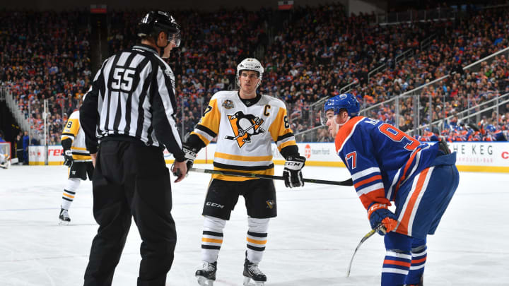 EDMONTON, AB - MARCH 10: Sidney Crosby #87 of the Pittsburgh Penguins lines up for a face off against Connor McDavid #97 of the Edmonton Oilers on March 10, 2017 at Rogers Place in Edmonton, Alberta, Canada. (Photo by Andy Devlin/NHLI via Getty Images)