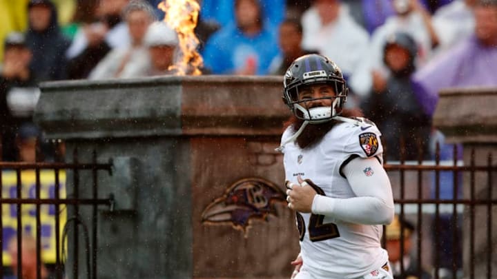 BALTIMORE, MD - SEPTEMBER 9: Eric Weddle #32 of the Baltimore Ravens takes the field prior to the game against the Buffalo Bills at M&T Bank Stadium on September 9, 2018 in Baltimore, Maryland. (Photo by Todd Olszewski/Getty Images)