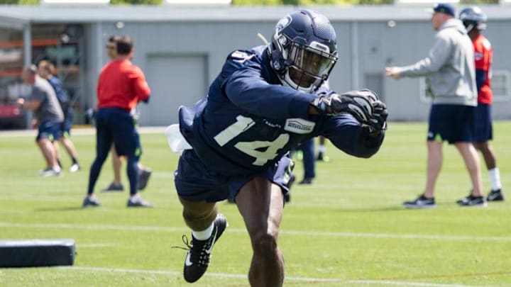 RENTON, WA - MAY 04: Seattle Seahawks wide receiver DK Metcalf (14) misses a pass during the Seahawks Rookie Mini-Camp on May 04, 2019, at Virginia Mason Athletic Center in Renton, WA.(Photo by Joseph Weiser/Icon Sportswire via Getty Images)