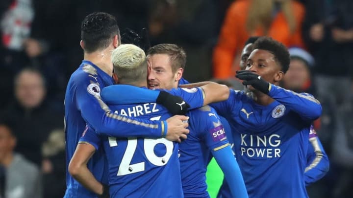 LEICESTER, ENGLAND - DECEMBER 23: Jamie Vardy of Leicester City celebrates scoring the opening goal with team mates during the Premier League match between Leicester City and Manchester United at The King Power Stadium on December 23, 2017 in Leicester, England. (Photo by Catherine Ivill/Getty Images)