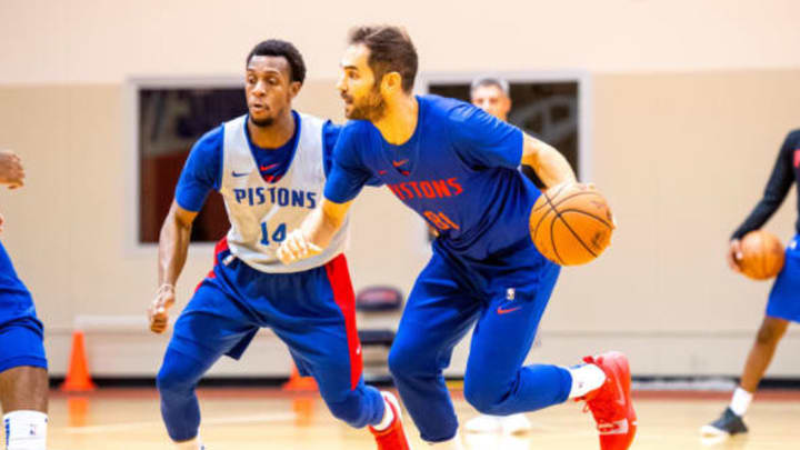 AUBURN HILLS, MI – OCTOBER 9: Jose Calderon #81 of the Detroit Pistons handles the ball during the Detroit Pistons All Access Team Practice at the Detroit Pistons Practice Facility on October 9, 2018 in Auburn Hills, Michigan. NOTE TO USER: User expressly acknowledges and agrees that, by downloading and or using this photograph, User is consenting to the terms and conditions of the Getty Images License Agreement. Mandatory Copyright Notice: Copyright 2018 NBAE (Photo by Chris Schwegler/NBAE via Getty Images)