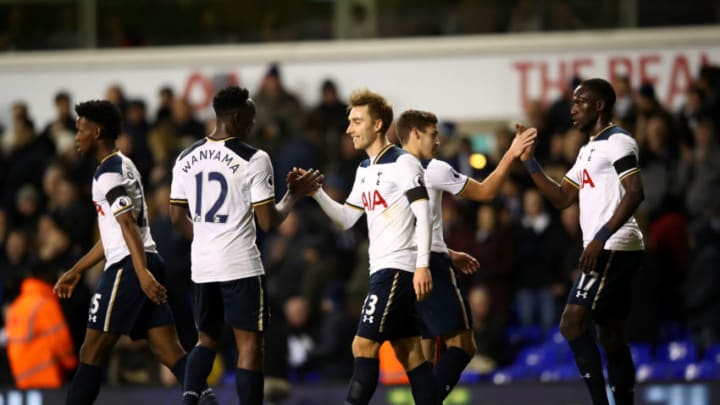 LONDON, ENGLAND - DECEMBER 03: Tottenham Hotspur players celebrate their 5-0 win after the Premier League match between Tottenham Hotspur and Swansea City at White Hart Lane on December 3, 2016 in London, England. (Photo by Julian Finney/Getty Images)