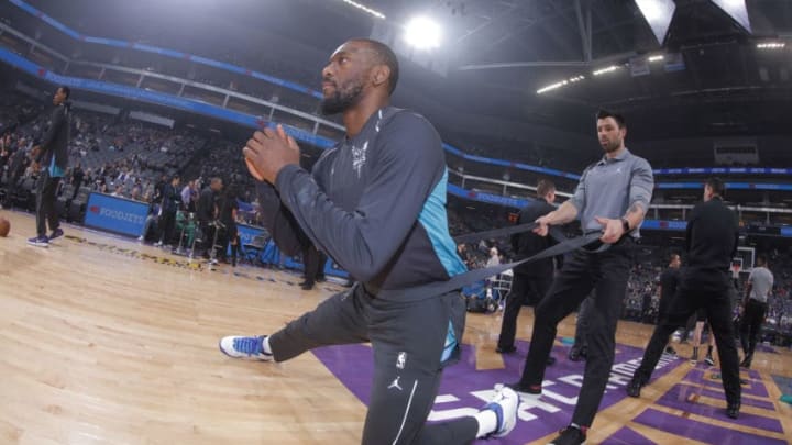 SACRAMENTO, CA - JANUARY 2: Kemba Walker #15 of the Charlotte Hornets stretches before the game against the Sacramento Kings on January 2, 2018 at Golden 1 Center in Sacramento, California. NOTE TO USER: User expressly acknowledges and agrees that, by downloading and or using this photograph, User is consenting to the terms and conditions of the Getty Images Agreement. Mandatory Copyright Notice: Copyright 2018 NBAE (Photo by Rocky Widner/NBAE via Getty Images)