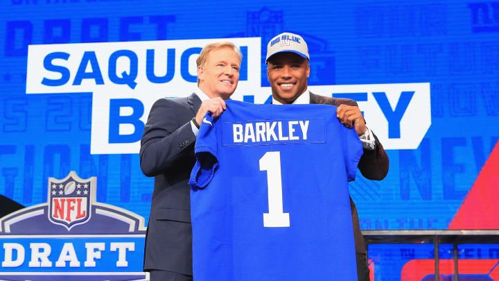 ARLINGTON, TX – APRIL 26: Saquon Barkley of Penn State poses with NFL Commissioner Roger Goodell after being picked #2 overall by the New York Giants during the first round of the 2018 NFL Draft at AT&T Stadium on April 26, 2018 in Arlington, Texas. (Photo by Tom Pennington/Getty Images)