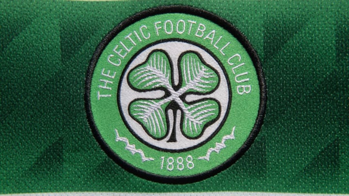 MANCHESTER, ENGLAND - FEBRUARY 06: The official Glasgow Celtic FC club badge on a home shirt on February 6, 2023 in Manchester, United Kingdom. (Photo by Visionhaus/Getty Images)