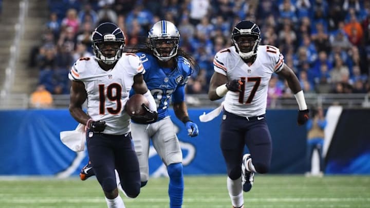 Oct 18, 2015; Detroit, MI, USA; Chicago Bears wide receiver Eddie Royal (19) runs the ball during the first quarter against the Detroit Lions at Ford Field. Mandatory Credit: Tim Fuller-USA TODAY Sports