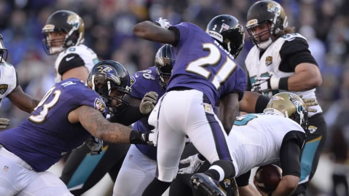 Nov 15, 2015; Baltimore, MD, USA; Baltimore Ravens nose tackle Brandon Williams (98) sacks Jacksonville Jaguars quarterback Blake Bortles (5) during the third quarter at M&T Bank Stadium. Jacksonville defeated Baltimore 22-20. Mandatory Credit: Tommy Gilligan-USA TODAY Sports