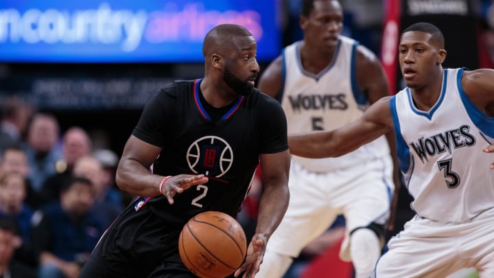Mar 8, 2017; Minneapolis, MN, USA; Los Angeles Clippers guard Raymond Felton (2) dribbles in the third quarter against the Minnesota Timberwolves at Target Center. The Minnesota Timberwolves beat the Los Angeles Clippers 107-91. Mandatory Credit: Brad Rempel-USA TODAY Sports