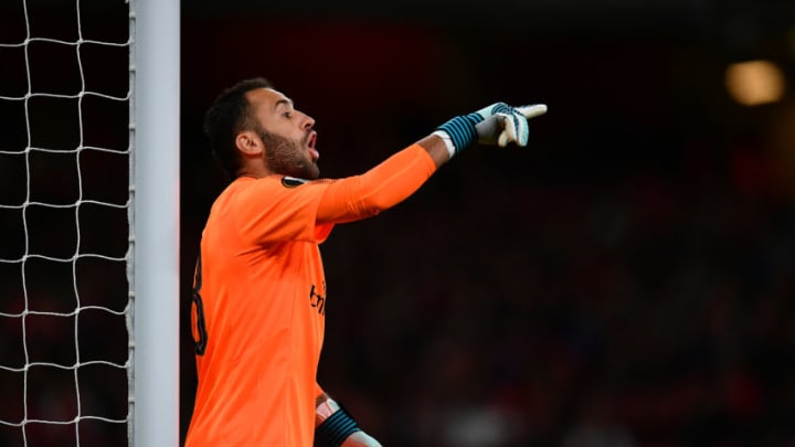 LONDON, ENGLAND - SEPTEMBER 14: David Ospina of Arsenal issues instructions to his team mates during the UEFA Europa League group H match between Arsenal FC and 1. FC Koeln at Emirates Stadium on September 14, 2017 in London, United Kingdom. (Photo by Dan Mullan/Getty Images)