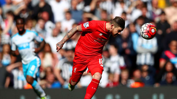 LIVERPOOL, ENGLAND – APRIL 23: Alberto Moreno of Liverpool in action during the Barclays Premier League match between Liverpool and Newcastle United at Anfield on April 23, 2016 in Liverpool, United Kingdom. (Photo by Clive Brunskill/Getty Images)