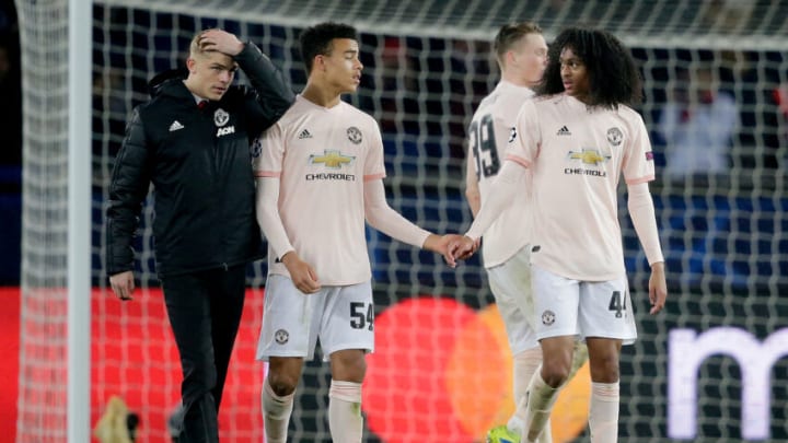 PARIS, FRANCE - MARCH 6: (L-R) Mason Greenwood of Manchester United, Tahith Chong of Manchester United celebrates the victory during the UEFA Champions League match between Paris Saint Germain v Manchester United at the Parc des Princes on March 6, 2019 in Paris France (Photo by Erwin Spek/Soccrates/Getty Images)