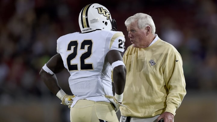 PALO ALTO, CA – SEPTEMBER 12: Head coach George O’Leary of the UCF Knights talks with defensive back T.J. Mutcherson #22 after the Stanford Cardinal scored a touchdown in the third quarter at Stanford Stadium on September 12, 2015, in Palo Alto, California. (Photo by Thearon W. Henderson/Getty Images)