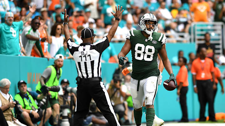 MIAMI GARDENS, FL – OCTOBER 22: Austin Seferian-Jenkins (Photo by Rob Foldy/Getty Images)