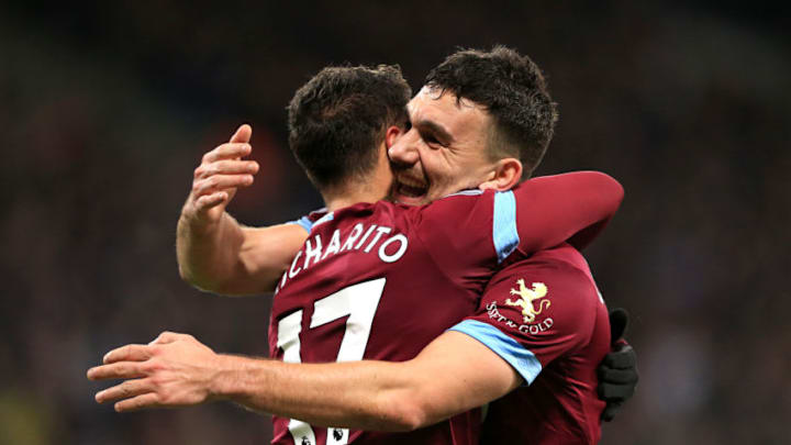 LONDON, ENGLAND - DECEMBER 08: Javier Hernandez of West Ham United celebrates after scoring his team's second goal with Robert Snodgrass of West Ham United during the Premier League match between West Ham United and Crystal Palace at London Stadium on December 8, 2018 in London, United Kingdom. (Photo by Stephen Pond/Getty Images)
