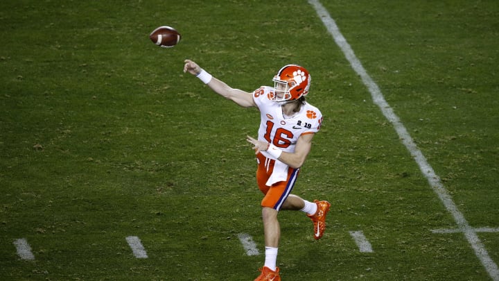 SANTA CLARA, CALIFORNIA – JANUARY 07: Trevor Lawrence #16 of the Clemson Tigers throws a pass against the Alabama Crimson Tide during the first quarter in the College Football Playoff National Championship at Levi’s Stadium on January 07, 2019 in Santa Clara, California. (Photo by Lachlan Cunningham/Getty Images)