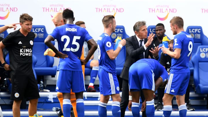 LEICESTER, ENGLAND - AUGUST 18: Claude Puel, Manager of Leicester City speaks with Jamie Vardy of Leicester City during the Premier League match between Leicester City and Wolverhampton Wanderers at The King Power Stadium on August 18, 2018 in Leicester, United Kingdom. (Photo by Michael Regan/Getty Images)