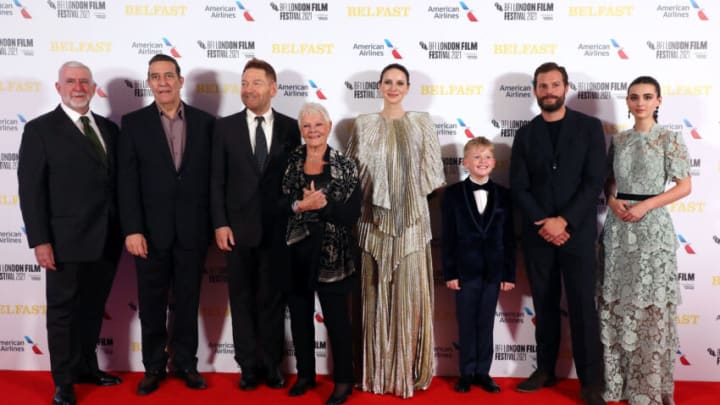 LONDON, ENGLAND - OCTOBER 12: (L-R) Gerard Horan, Ciaran Hinds, Kenneth Branagh, Dame Judi Dench, Caitriona Balfe, Jude Hill, Jamie Dornan and Lara McDonnell attend the "Belfast" European Premiere during the 65th BFI London Film Festival at The Royal Festival Hall on October 12, 2021 in London, England. (Photo by Lia Toby/Getty Images for BFI)