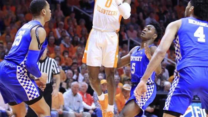 KNOXVILLE, TENNESSEE – MARCH 02: Jordan Bone #0 of the Tennessee Volunteers shoots the ball against the Kentucky Wildcats at Thompson-Boling Arena on March 02, 2019 in Knoxville, Tennessee. (Photo by Andy Lyons/Getty Images)