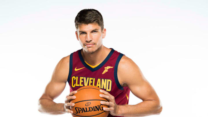 INDEPENDENCE, OH - SEPTEMBER 25: Kyle Korver