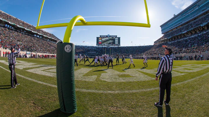 DETROIT, MI – NOVEMBER 12: An extra point attempt goes through the goal posts during a college football game between the Michigan State Spartans and the Rutgers Scarlet Knights at Spartan Stadium on November 12, 2016 in East Lansing, Michigan. The Spartans defeated the Knights 49-0. (Photo by Dave Reginek/Getty Images)