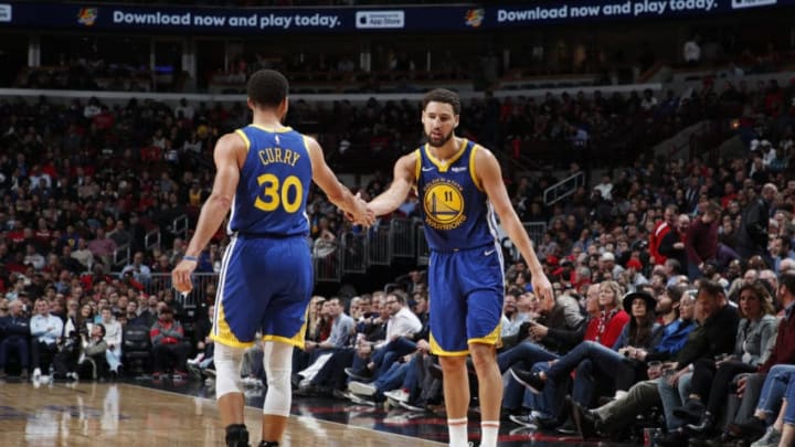 CHICAGO, IL - OCTOBER 29: Stephen Curry #30 high fives Klay Thompson #11 of the Golden State Warriors during the game against the Chicago Bulls on October 29, 2018 at United Center in Chicago, Illinois. NOTE TO USER: User expressly acknowledges and agrees that, by downloading and or using this photograph, User is consenting to the terms and conditions of the Getty Images License Agreement. Mandatory Copyright Notice: Copyright 2018 NBAE (Photo by Jeff Haynes/NBAE via Getty Images)